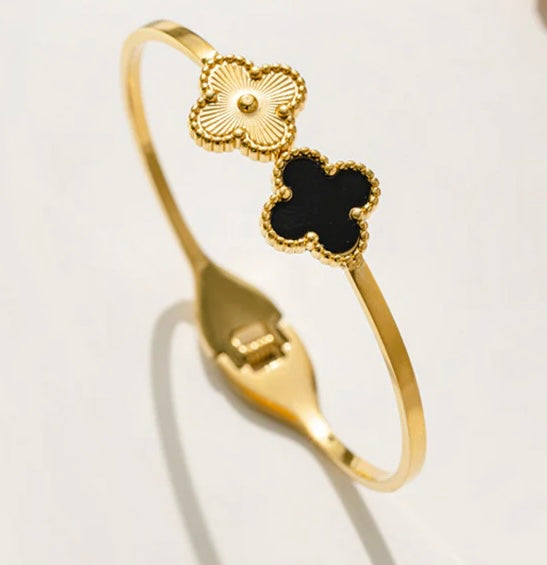 Gold and black two-tone clover bracelet